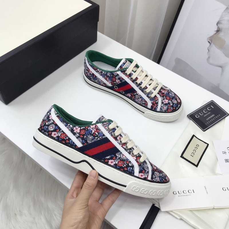 Gucci Casual Shoes